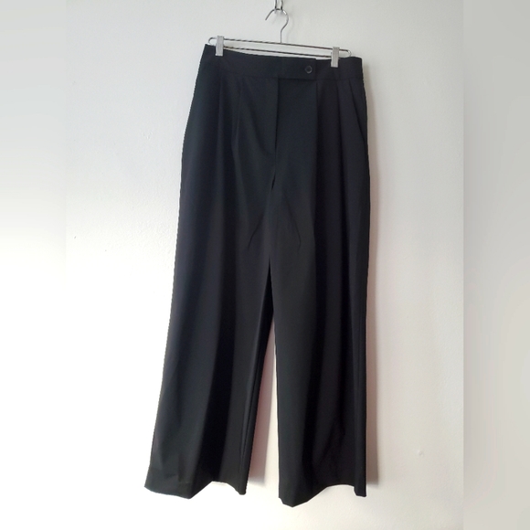 New! Zara Pleated Mensware style plants - Picture 3 of 6